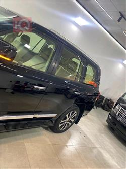 تۆیۆتا لاند کروزەر